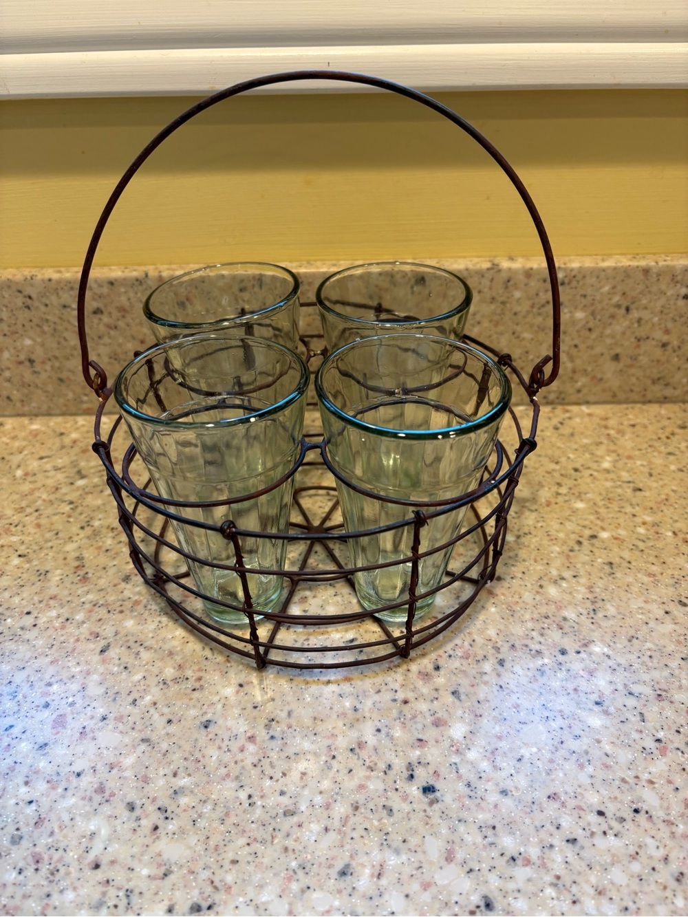Cutting Chai Tea Glasses with Stand, Set of 4, Excellent Condition